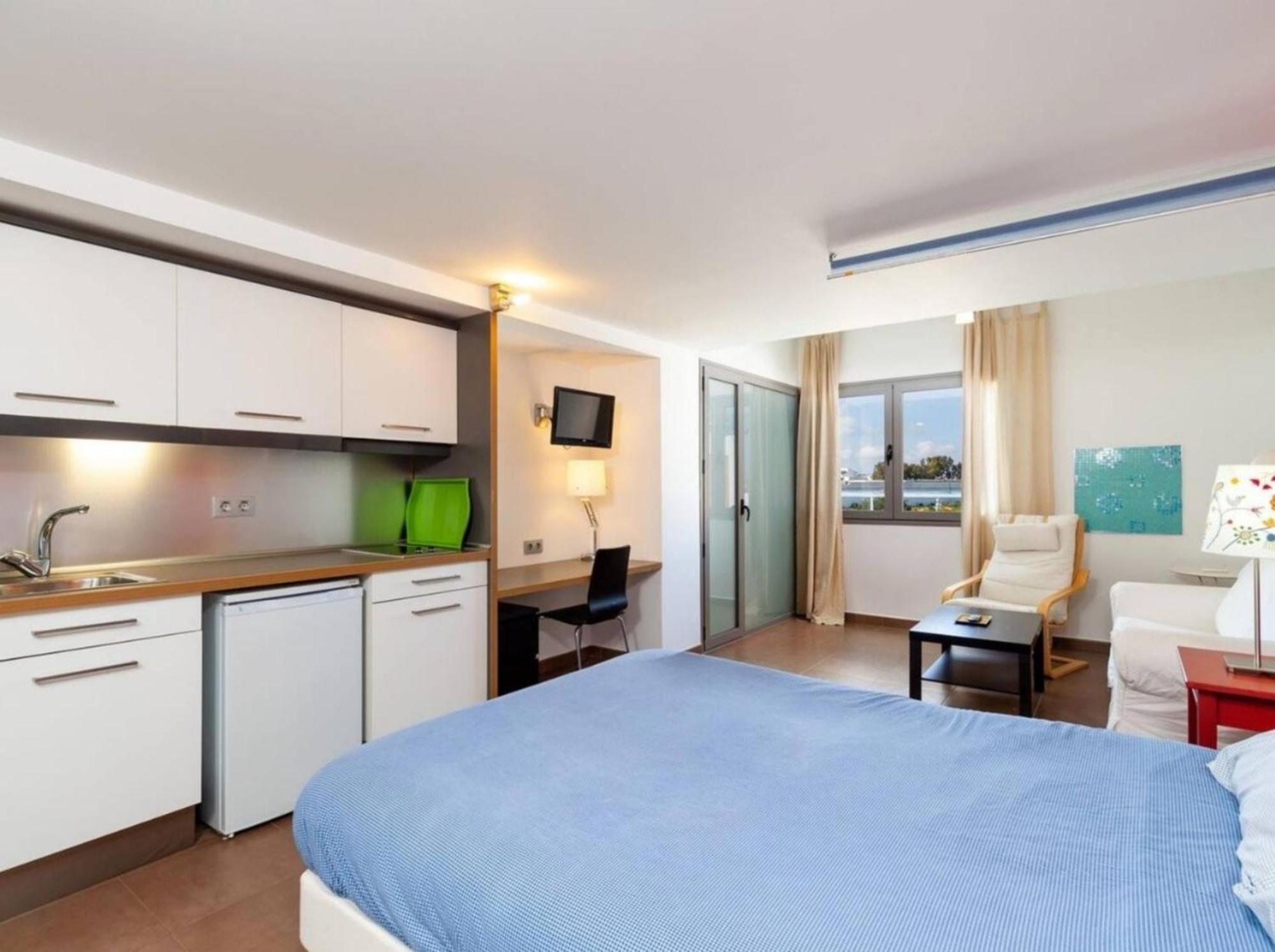 Apartamentos Alazul Lofts Conil De La Frontera Exterior photo